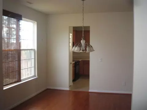 16 Autumn Leaf Ln, Durham, NC 27704 photo 9