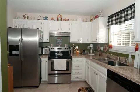 27 Doe Ct, Angier, NC 27501 photo 6