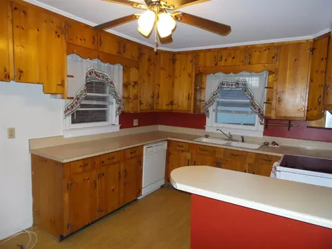 705 E St, Erwin, NC 28339 photo 14