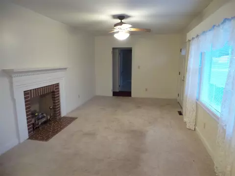 705 E St, Erwin, NC 28339 photo 5
