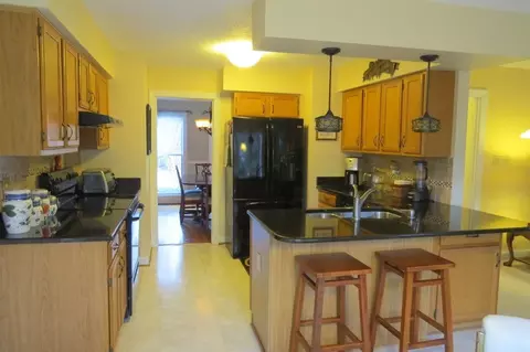 1011 E Beechmont Cir, Apex, NC 27502 photo 9