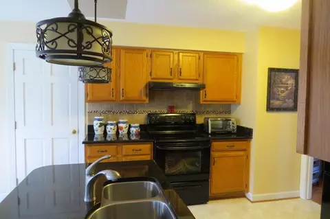 1011 E Beechmont Cir, Apex, NC 27502 photo 10