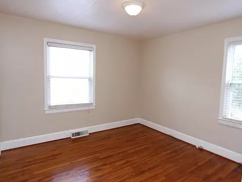 1122 E Oak, Durham, NC 27712 photo 6