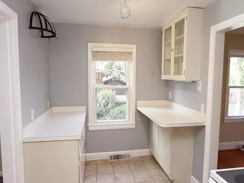1122 E Oak, Durham, NC 27712 photo 5