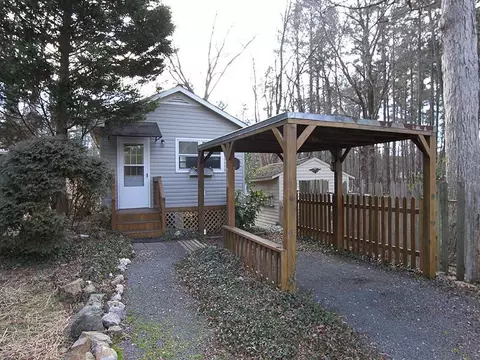 1122 E Oak, Durham, NC 27712 photo 13