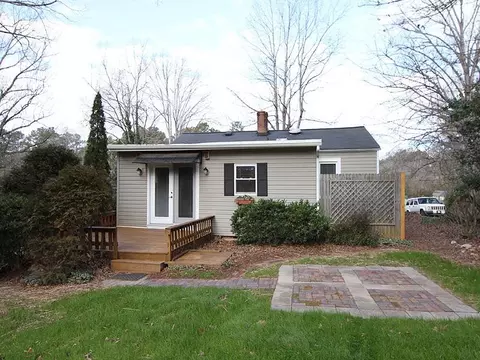 1122 E Oak, Durham, NC 27712 photo 11