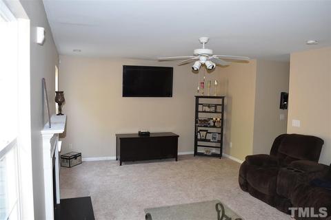 503 Weeping Willow Dr, Durham, NC 27704 photo 5
