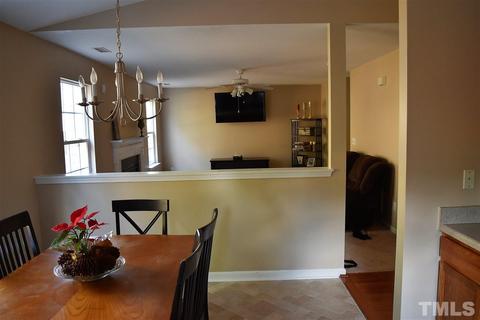 503 Weeping Willow Dr, Durham, NC 27704 photo 6
