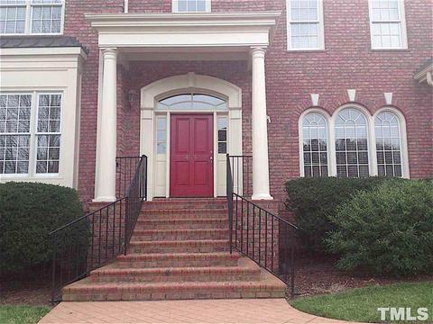 410 Devonhall Ln, Cary, NC 27518 photo 2
