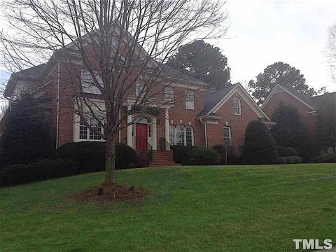 410 Devonhall Ln, Cary, NC 27518 photo 3