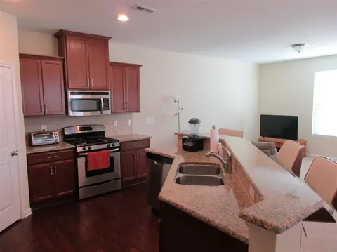 17 Daly Ct, Durham, NC 27705 photo 3