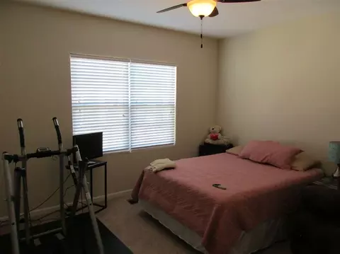 17 Daly Ct, Durham, NC 27705 photo 9