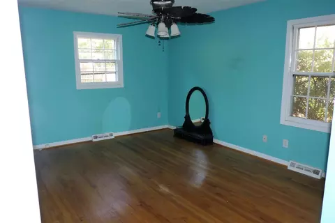 103 E Stevens St, Smithfield, NC 27577 photo 10