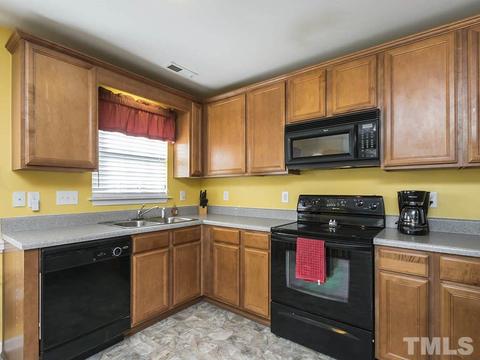 2500 Covington Ln, Graham, NC 27253 photo 8