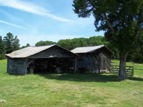 1475 Williamson Rd, Buffalo Junction, VA 24529 photo 8