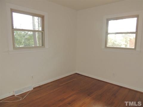 804 Ellerbee St, Durham, NC 27704 photo 8