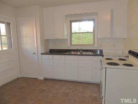 804 Ellerbee St, Durham, NC 27704 photo 4