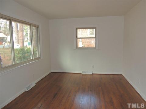 804 Ellerbee St, Durham, NC 27704 photo 3