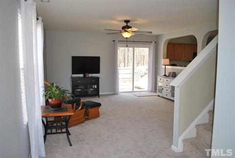 3512 Mountain Brook Cir, Durham, NC 27704 photo 4