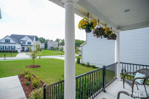 1972 Drumlin Dr, Apex, NC 27502 photo 2