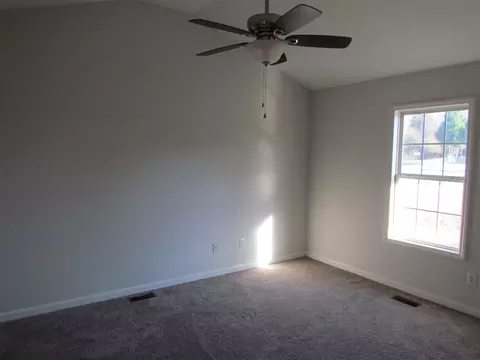 205 Dustin Dr, Benson, NC 27504 photo 9