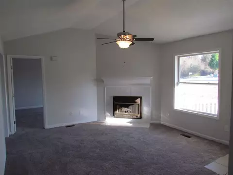 205 Dustin Dr, Benson, NC 27504 photo 3