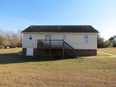 205 Dustin Dr, Benson, NC 27504 photo 2