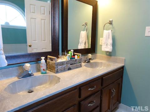 1100 Hadrian Dr, Garner, NC 27529 photo 15