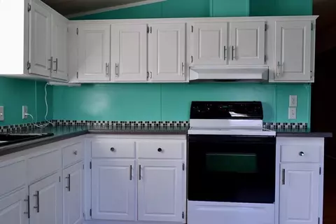 203 E Harnett St, Benson, NC 27504 photo 2