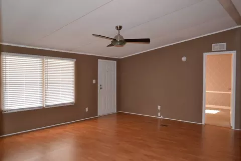 203 E Harnett St, Benson, NC 27504 photo 7