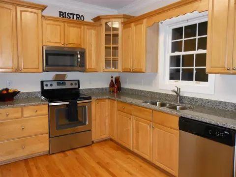 3717 Cliff Haven Dr, Raleigh, NC 27615 photo 12