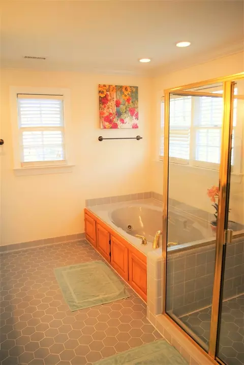 409 Lochside Dr, Cary, NC 27518 photo 20