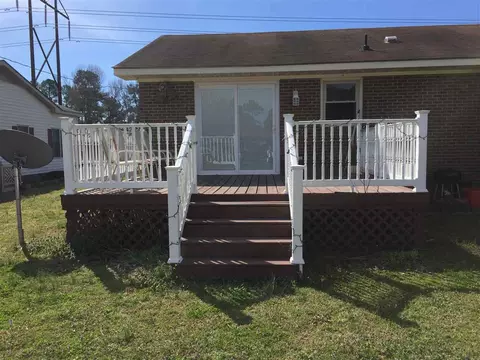 104 Lori Dr, Pine Level, NC 27568 photo 2