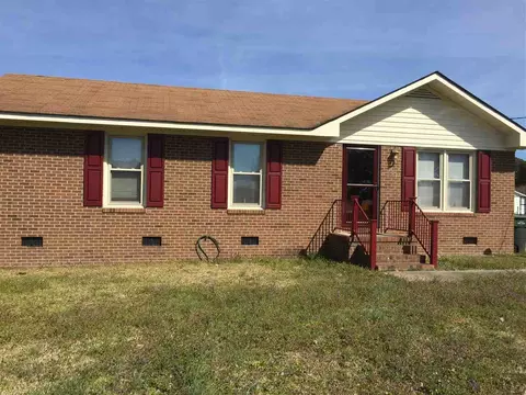 104 Lori Dr, Pine Level, NC 27568 photo 1