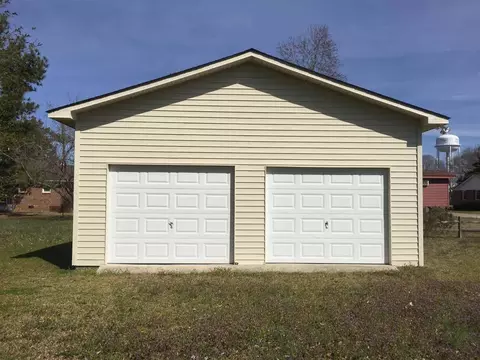 104 Lori Dr, Pine Level, NC 27568 photo 3