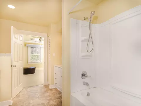 2425 Pickett Rd, Durham, NC 27705 photo 12