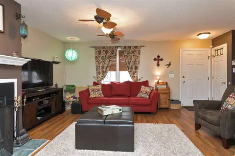 204 Candace Pl, Cary, NC 27513 photo 4