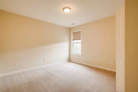 10 Stonehouse Ct, Durham, NC 27713 photo 17