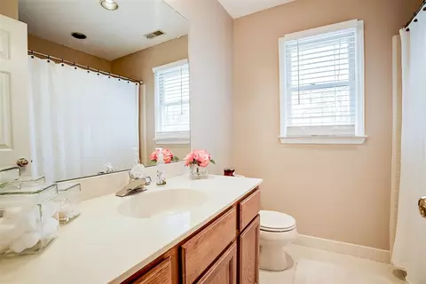 18 Barkridge Ct, Durham, NC 27713 photo 16