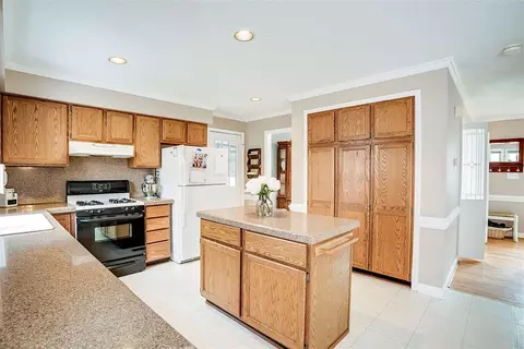18 Barkridge Ct, Durham, NC 27713 photo 9