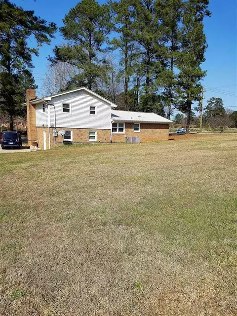 701 Lakeside Dr, Garner, NC 27529 photo 2