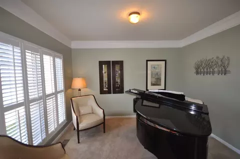 604 Oxboro Cir, Durham, NC 27713 photo 6