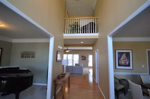 604 Oxboro Cir, Durham, NC 27713 photo 3