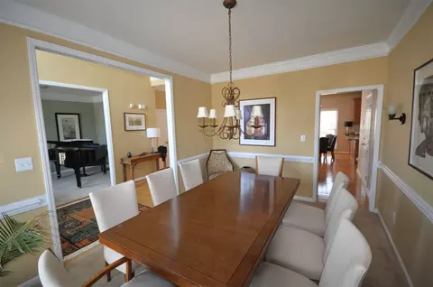 604 Oxboro Cir, Durham, NC 27713 photo 5