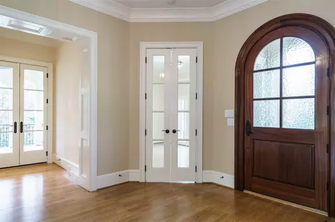 2114 Buckingham Rd, Raleigh, NC 27607 photo 3