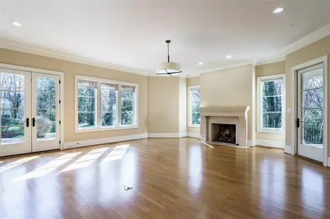 2114 Buckingham Rd, Raleigh, NC 27607 photo 11