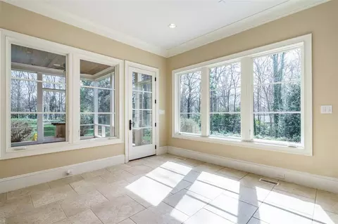 2114 Buckingham Rd, Raleigh, NC 27607 photo 10