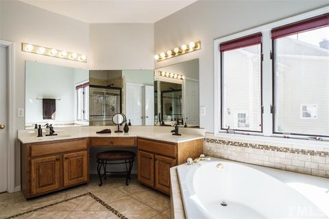 2204 Dreyfus Ct, Garner, NC 27529 photo 17