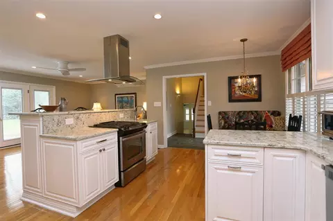 700 Compton Rd, Raleigh, NC 27609 photo 6