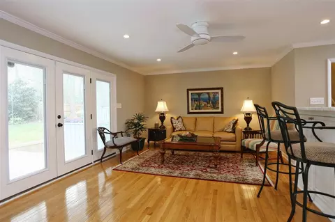 700 Compton Rd, Raleigh, NC 27609 photo 9